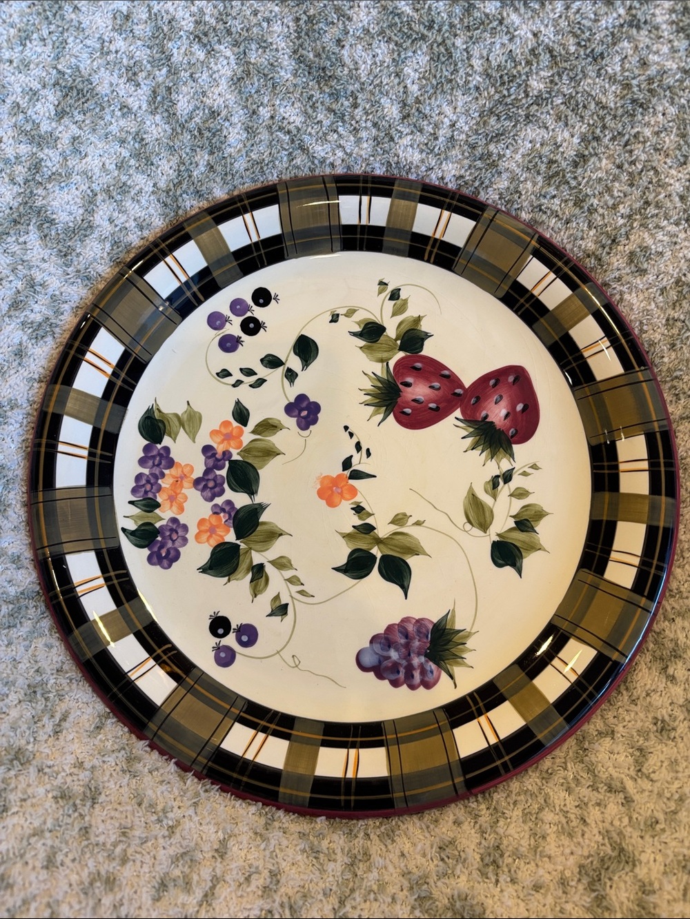 Strawberry Plaid Floral Serve Plate by Oneida NWT 12”x12”x1.50”